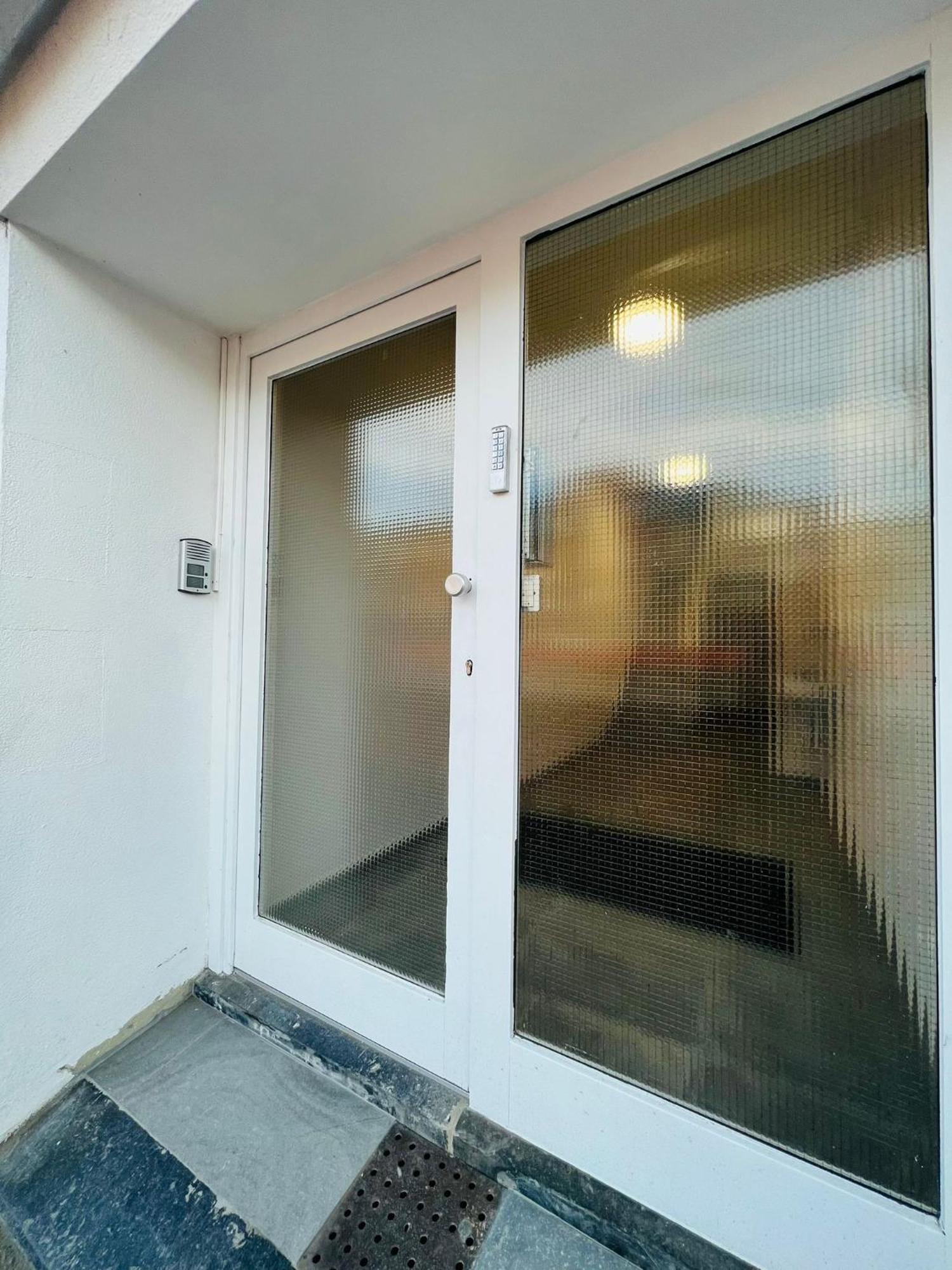 Ferienwohnung Mini Studio Une Personne Lüttich Exterior foto