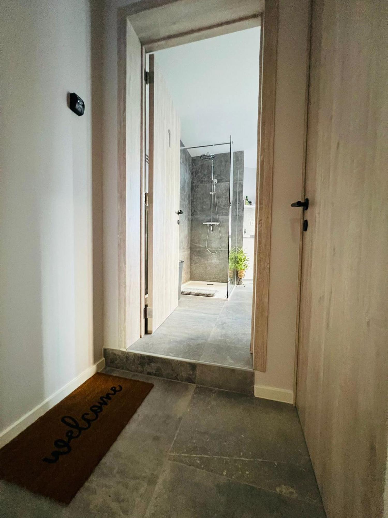 Ferienwohnung Mini Studio Une Personne Lüttich Exterior foto
